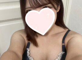 髪染めました、15時から居ます?